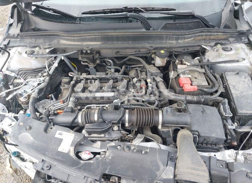 Photo 10 of 2018 Honda Accord LX (VIN 1HGCV1F16JA082317)