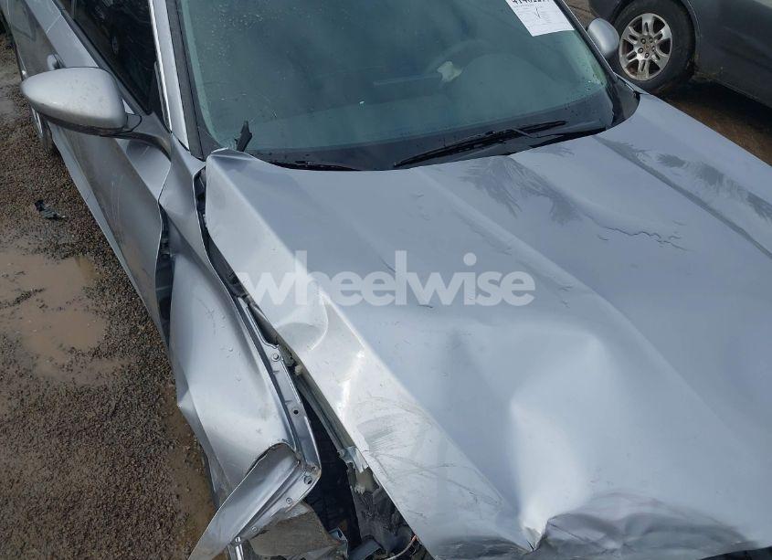 Photo 18 of 2018 Honda Accord LX (VIN 1HGCV1F16JA082317)