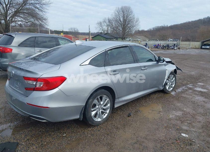 Photo 4 of 2018 Honda Accord LX (VIN 1HGCV1F16JA082317)