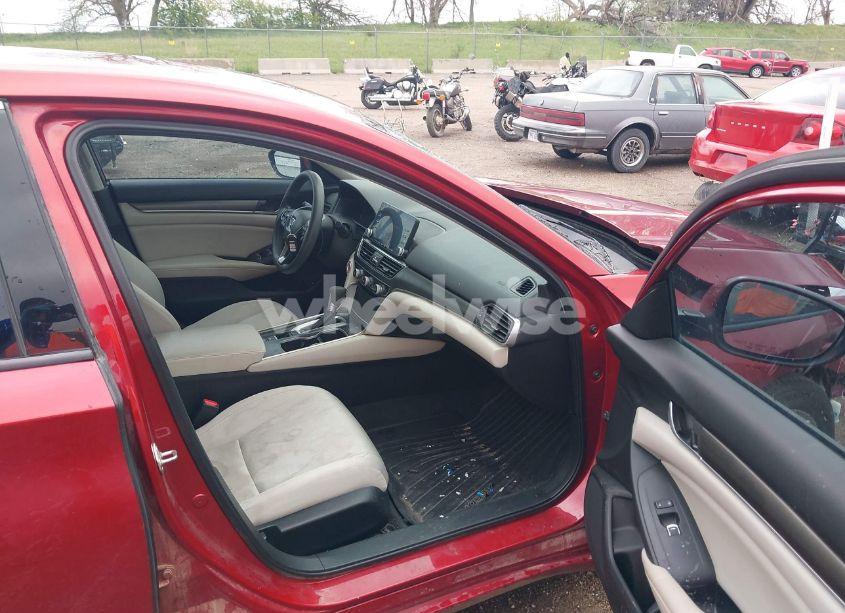 Photo 5 of 2018 Honda Accord LX (VIN 1HGCV1F16JA098761)