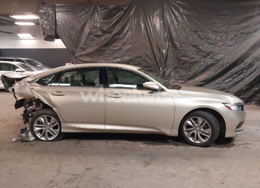 Photo 13 of 2018 Honda Accord LX (VIN 1HGCV1F16JA124906)