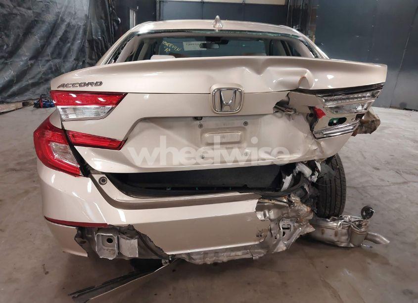 Photo 16 of 2018 Honda Accord LX (VIN 1HGCV1F16JA124906)