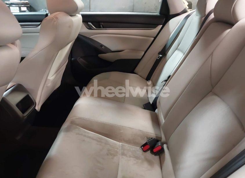 Photo 8 of 2018 Honda Accord LX (VIN 1HGCV1F16JA124906)