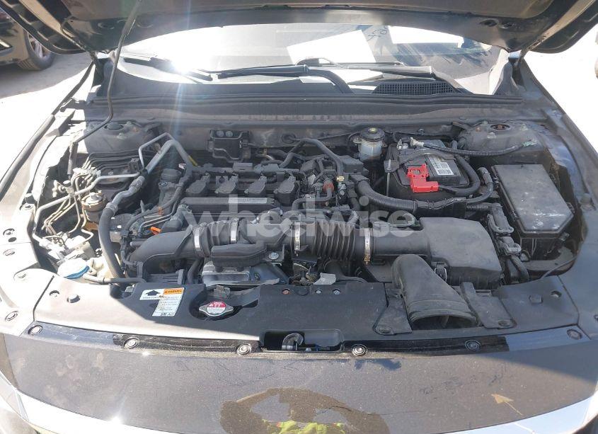 Photo 10 of 2018 Honda Accord LX (VIN 1HGCV1F16JA169764)