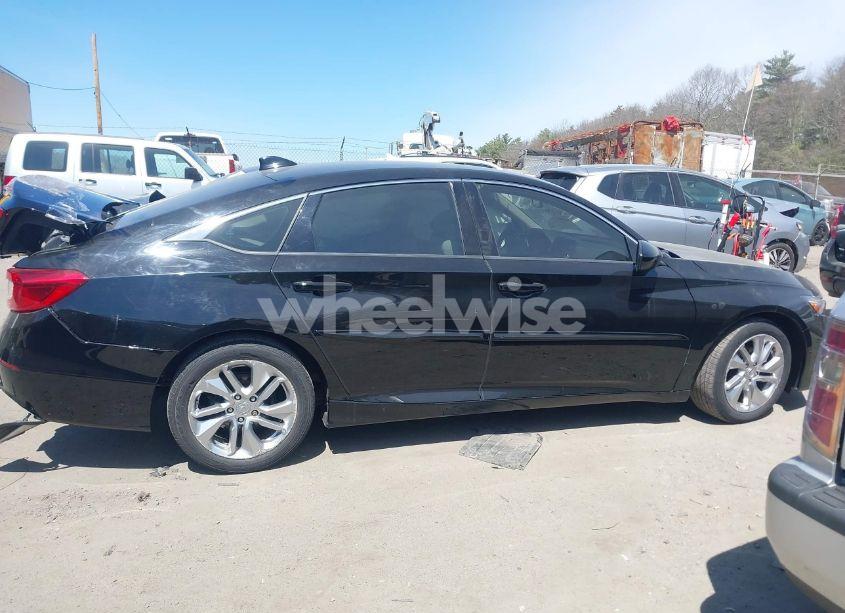 Photo 13 of 2018 Honda Accord LX (VIN 1HGCV1F16JA169764)