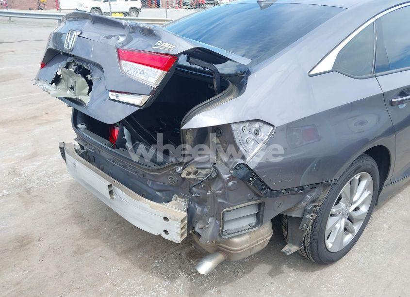 Photo 19 of 2018 Honda Accord LX (VIN 1HGCV1F16JA178187)