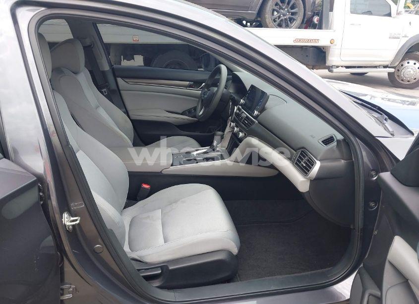 Photo 5 of 2018 Honda Accord LX (VIN 1HGCV1F16JA178187)