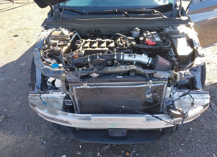 Photo 10 of 2018 Honda Accord LX (VIN 1HGCV1F16JA206652)