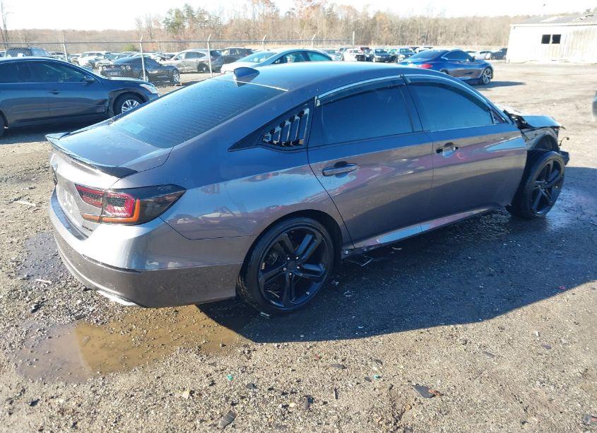 Photo 4 of 2018 Honda Accord LX (VIN 1HGCV1F16JA206652)