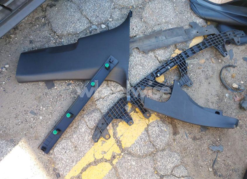 Photo 12 of 2018 Honda Accord LX (VIN 1HGCV1F16JA261554)