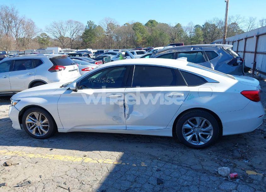 Photo 15 of 2018 Honda Accord LX (VIN 1HGCV1F16JA261554)