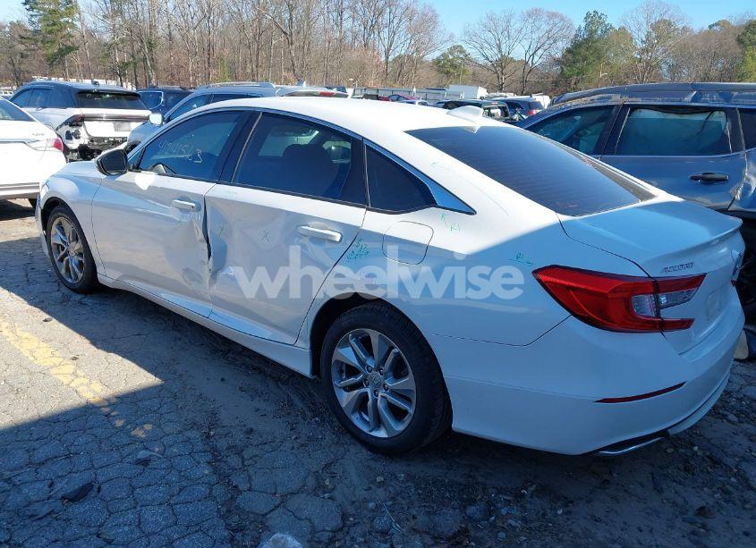 Photo 3 of 2018 Honda Accord LX (VIN 1HGCV1F16JA261554)