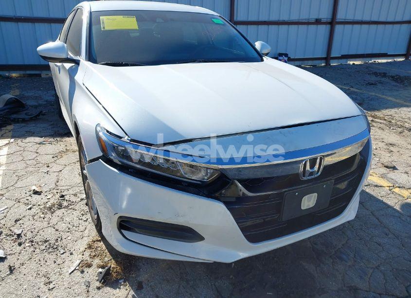 Photo 6 of 2018 Honda Accord LX (VIN 1HGCV1F16JA261554)