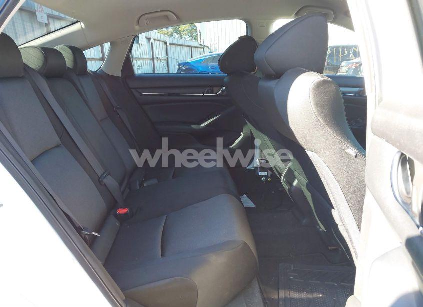 Photo 8 of 2018 Honda Accord LX (VIN 1HGCV1F16JA261554)