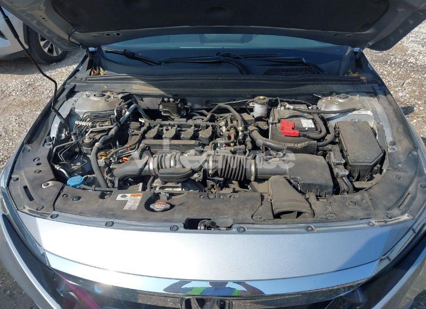 Photo 10 of 2019 Honda Accord LX (VIN 1HGCV1F16KA011569)