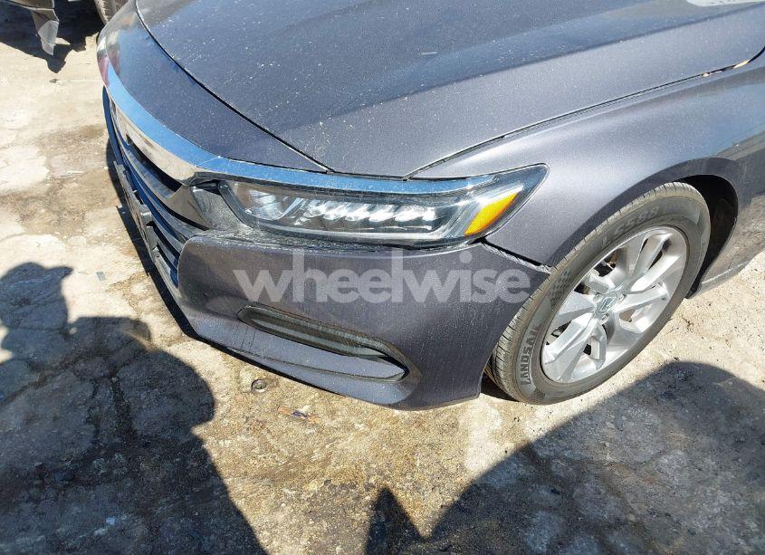 Photo 6 of 2019 Honda Accord LX (VIN 1HGCV1F16KA038741)
