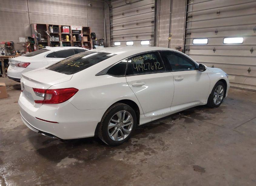 Photo 4 of 2019 Honda Accord LX (VIN 1HGCV1F16KA067561)