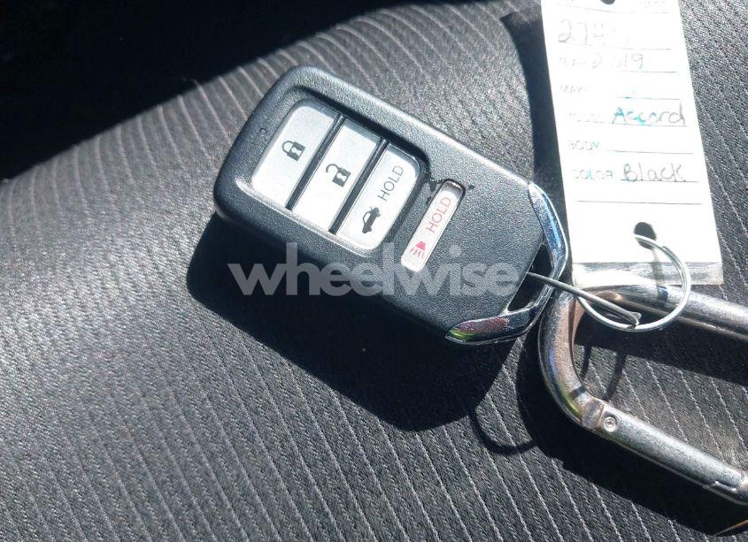 Photo 11 of 2019 Honda Accord LX (VIN 1HGCV1F16KA071383)