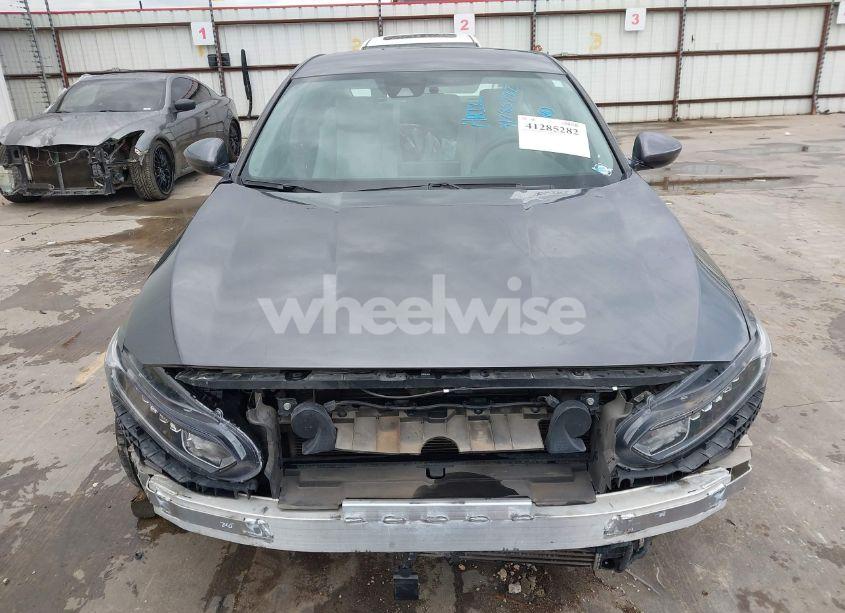 Photo 13 of 2019 Honda Accord LX (VIN 1HGCV1F16KA078060)