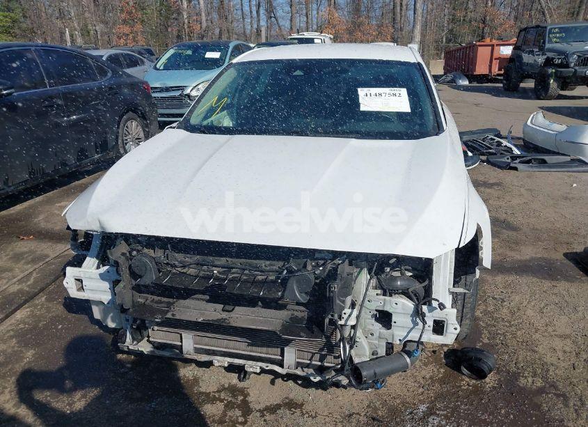 Photo 13 of 2019 Honda Accord LX (VIN 1HGCV1F16KA098714)