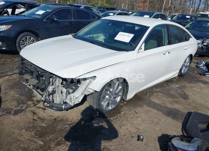 Photo 2 of 2019 Honda Accord LX (VIN 1HGCV1F16KA098714)