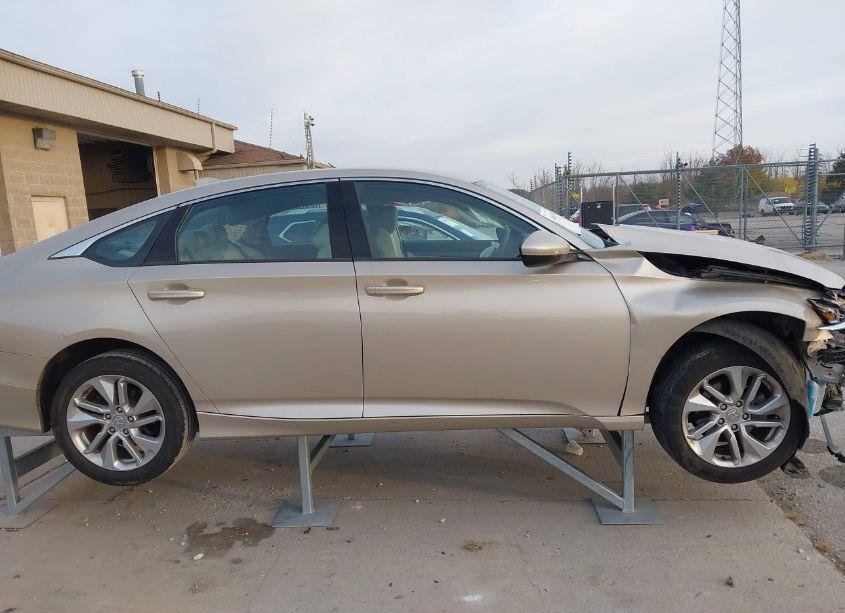 Photo 14 of 2019 Honda Accord LX (VIN 1HGCV1F16KA106519)
