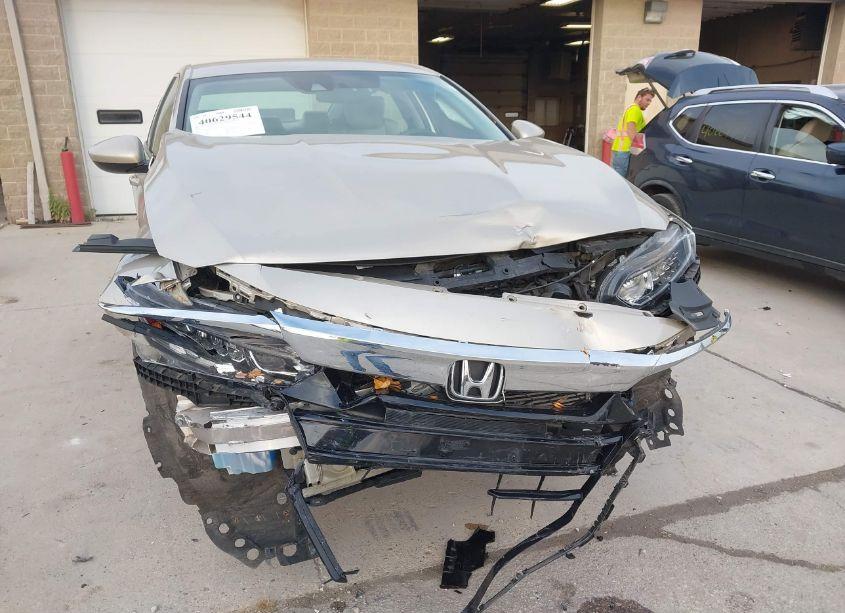 Photo 6 of 2019 Honda Accord LX (VIN 1HGCV1F16KA106519)