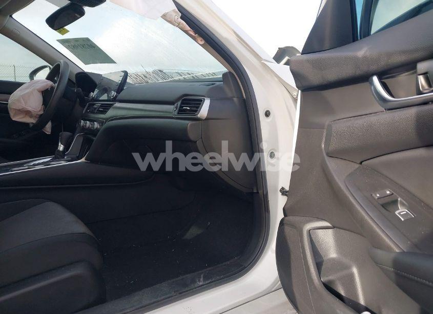 Photo 5 of 2021 Honda Accord LX (VIN 1HGCV1F16MA064579)