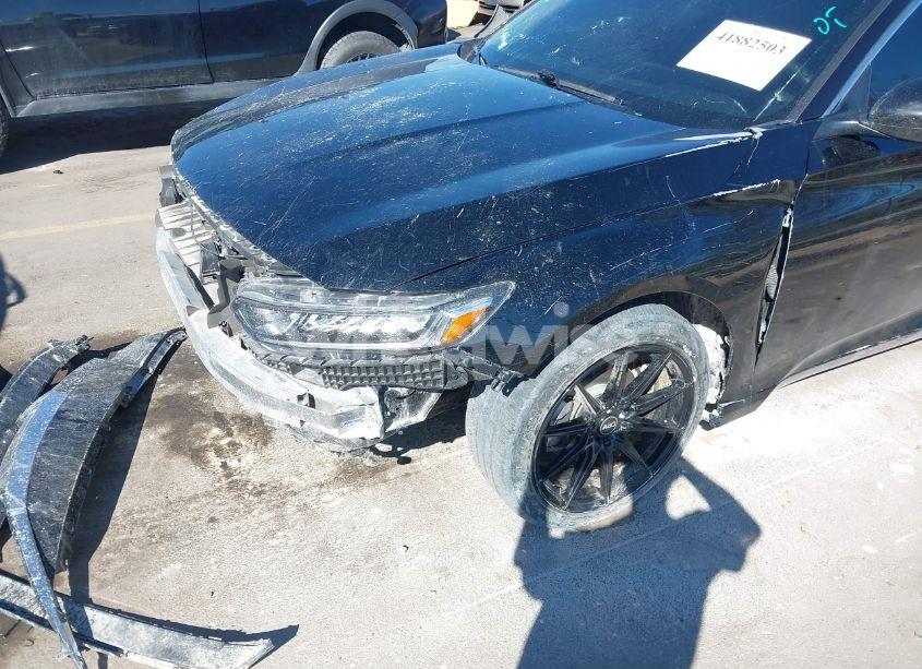 Photo 6 of 2021 Honda Accord LX (VIN 1HGCV1F16MA116972)