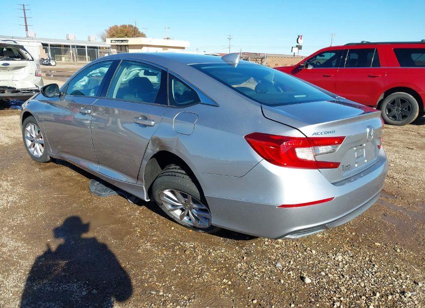 Photo 3 of 2022 Honda Accord LX (VIN 1HGCV1F16NA041921)