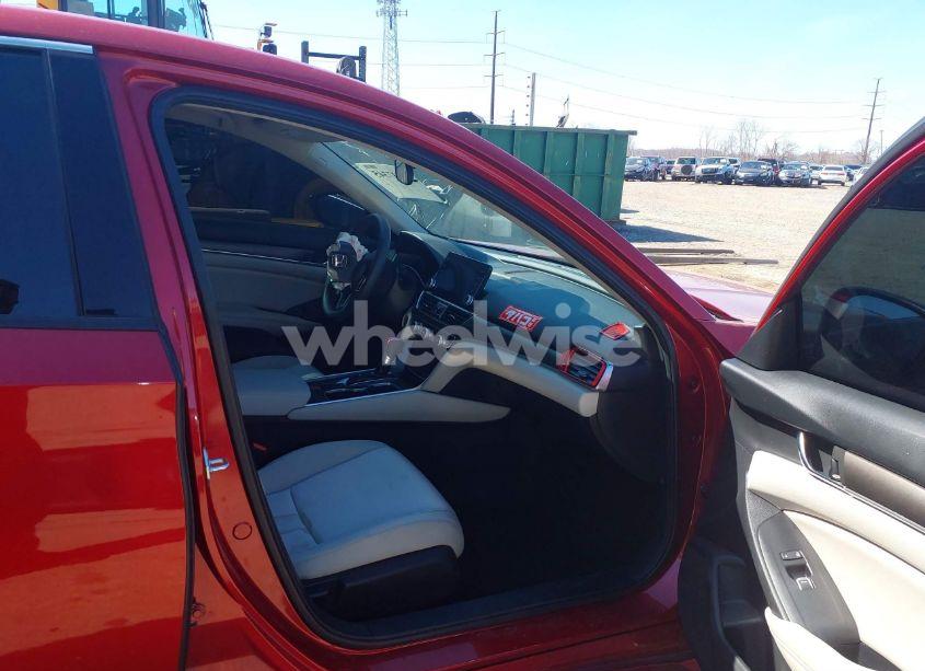 Photo 5 of 2022 Honda Accord LX (VIN 1HGCV1F16NA066110)