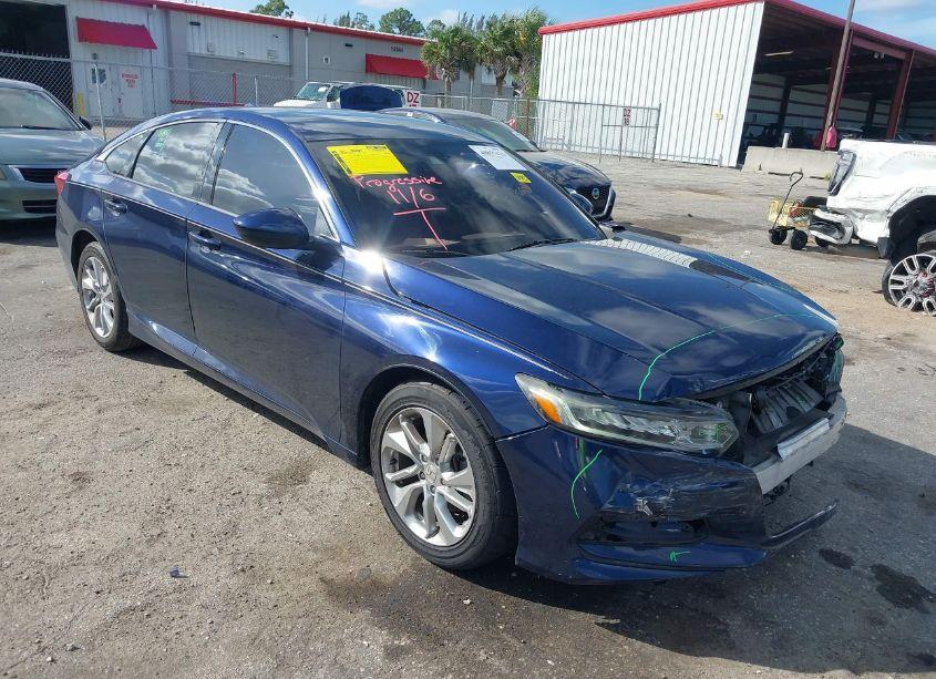 2018 Honda Accord LX (VIN 1HGCV1F17JA028959) main photo