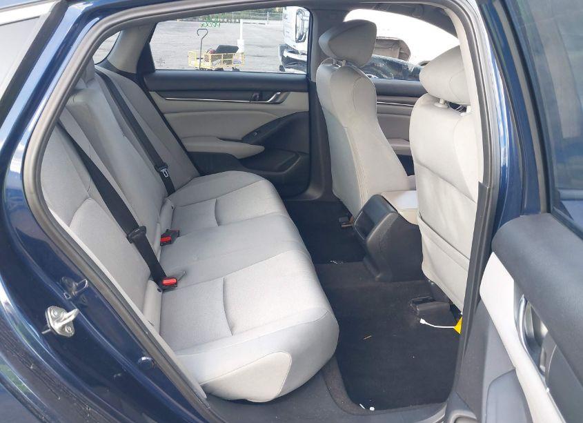 Photo 8 of 2018 Honda Accord LX (VIN 1HGCV1F17JA028959)