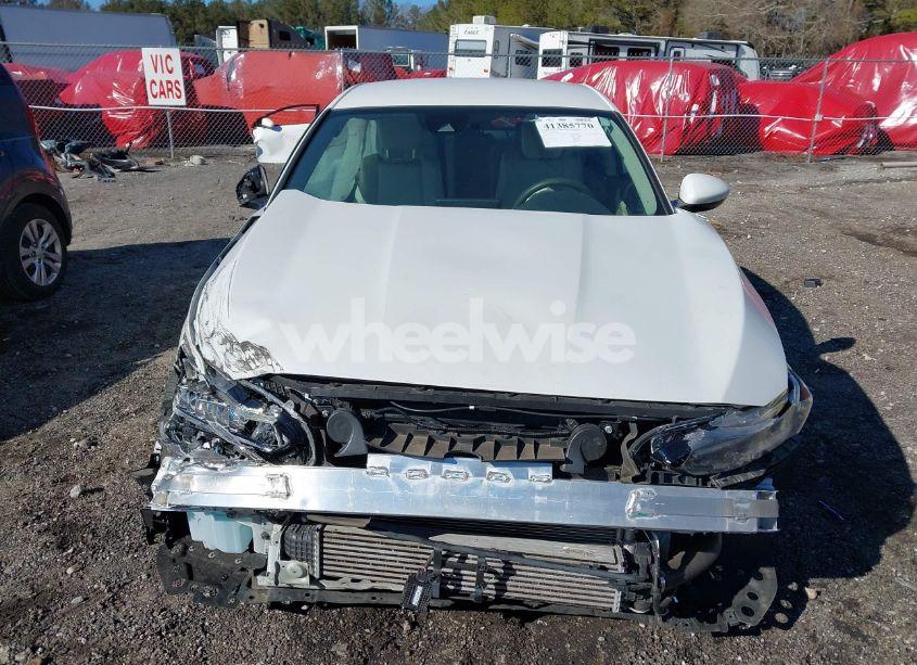 Photo 13 of 2018 Honda Accord LX (VIN 1HGCV1F17JA051724)