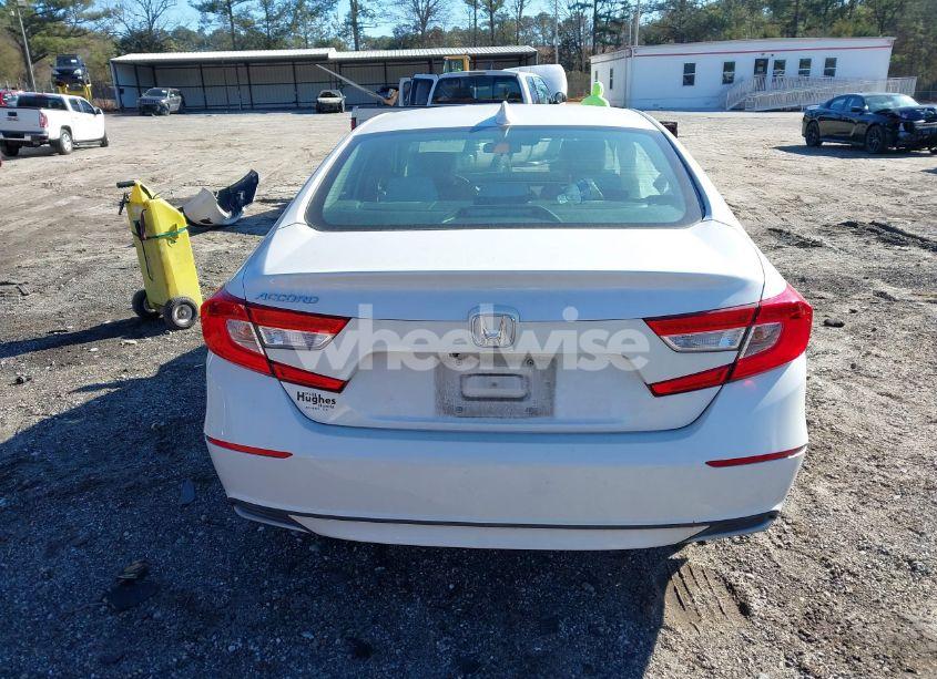 Photo 17 of 2018 Honda Accord LX (VIN 1HGCV1F17JA051724)