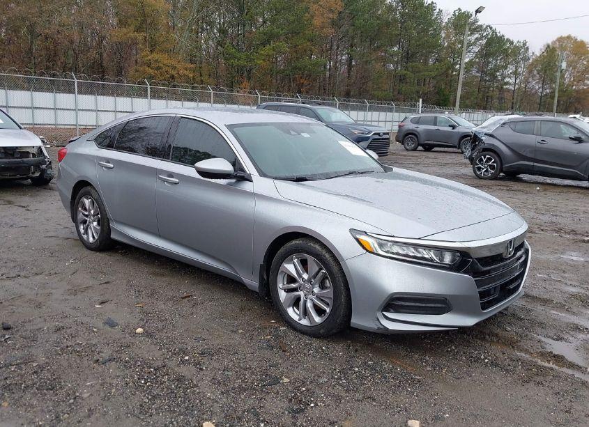 2018 Honda Accord LX (VIN 1HGCV1F17JA085002) main photo