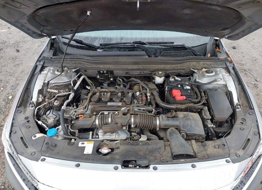 Photo 10 of 2018 Honda Accord LX (VIN 1HGCV1F17JA085002)