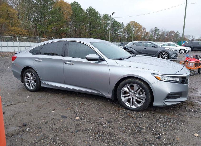 Photo 13 of 2018 Honda Accord LX (VIN 1HGCV1F17JA085002)