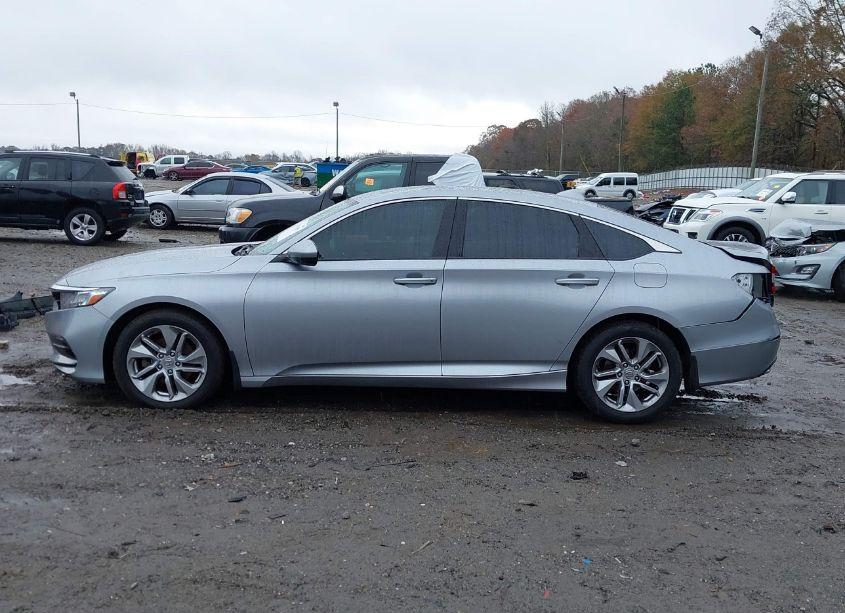 Photo 14 of 2018 Honda Accord LX (VIN 1HGCV1F17JA085002)