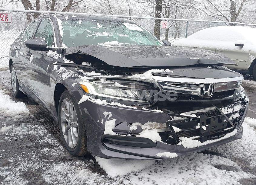 2018 Honda Accord LX (VIN 1HGCV1F17JA086568) main photo