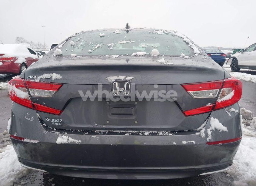 Photo 16 of 2018 Honda Accord LX (VIN 1HGCV1F17JA086568)