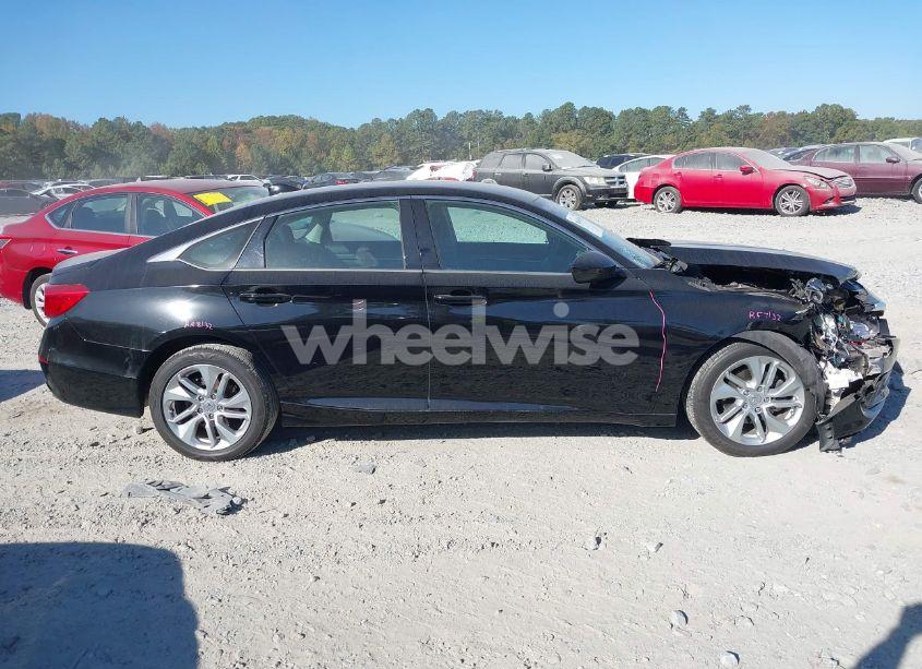 Photo 13 of 2018 Honda Accord LX (VIN 1HGCV1F17JA122078)