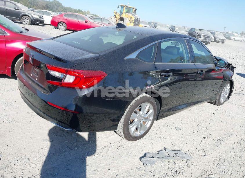 Photo 4 of 2018 Honda Accord LX (VIN 1HGCV1F17JA122078)