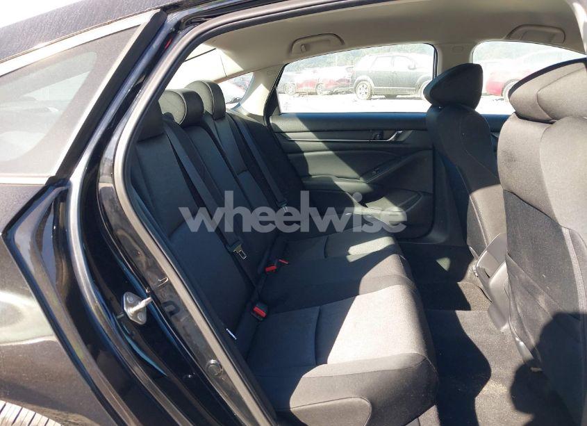 Photo 8 of 2018 Honda Accord LX (VIN 1HGCV1F17JA122078)