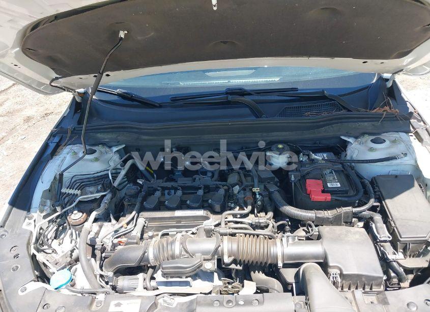 Photo 10 of 2018 Honda Accord LX (VIN 1HGCV1F17JA157414)
