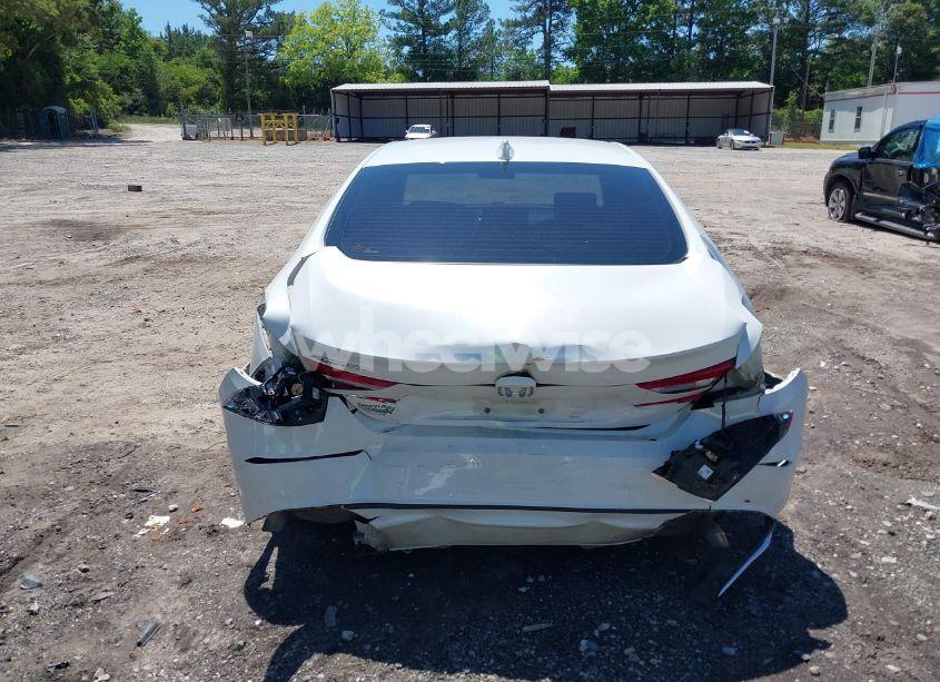 Photo 6 of 2018 Honda Accord LX (VIN 1HGCV1F17JA157414)