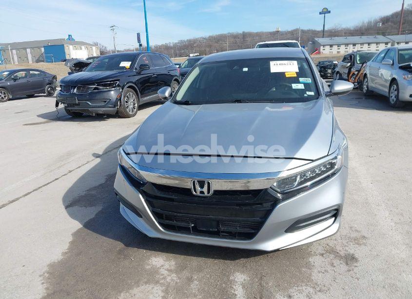 Photo 12 of 2018 Honda Accord LX (VIN 1HGCV1F17JA179770)