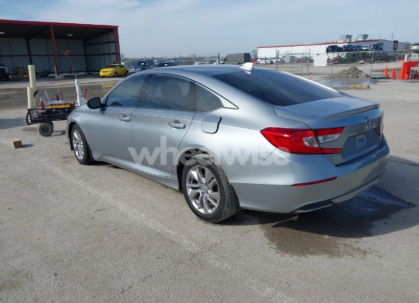 Photo 3 of 2018 Honda Accord LX (VIN 1HGCV1F17JA179770)