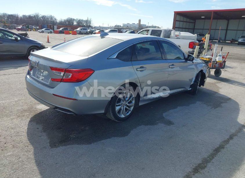 Photo 4 of 2018 Honda Accord LX (VIN 1HGCV1F17JA179770)