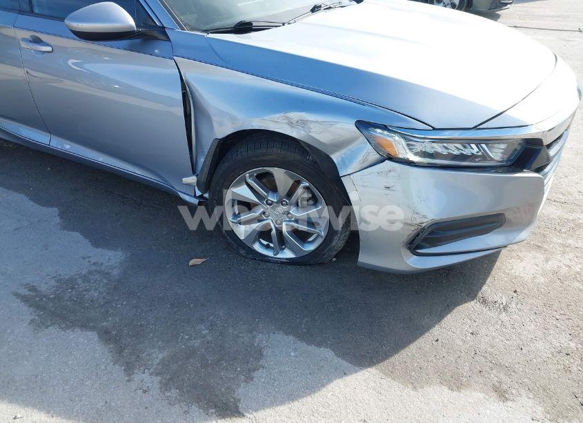 Photo 6 of 2018 Honda Accord LX (VIN 1HGCV1F17JA179770)